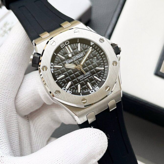 Royal Oak Offshore Diver - Image 2