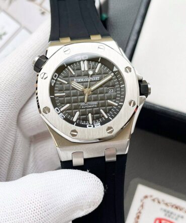 Royal Oak Offshore Diver