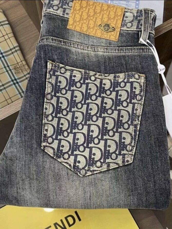 Jeans - Image 4