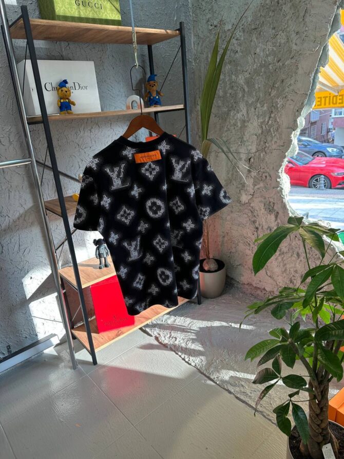 Tshirt - Image 4