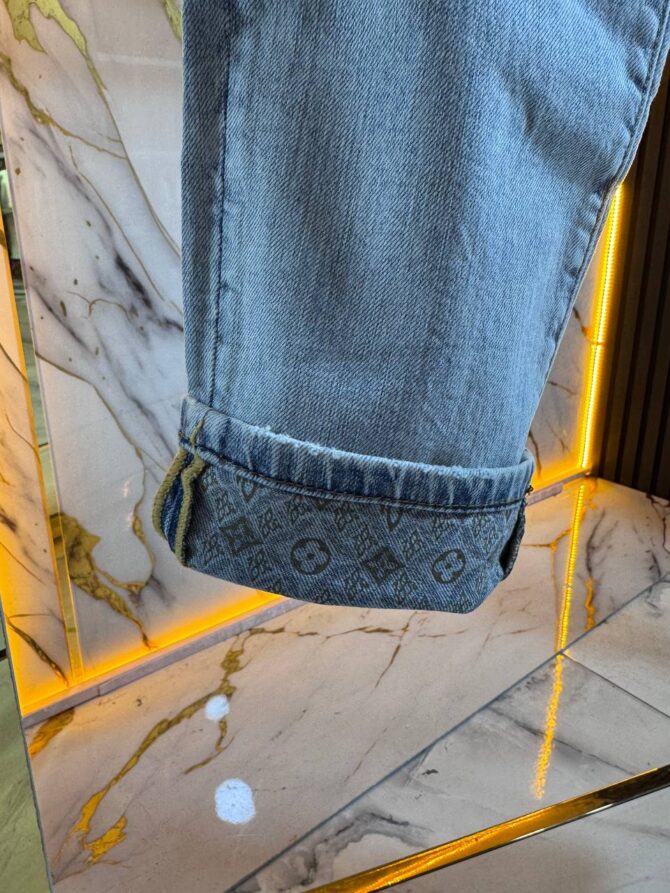 Jeans - Image 4