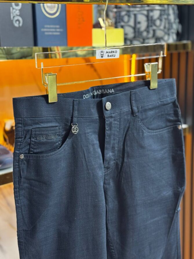 Jeans - Image 2