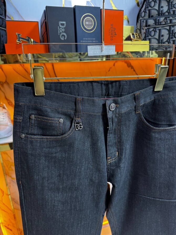 Jeans - Image 2