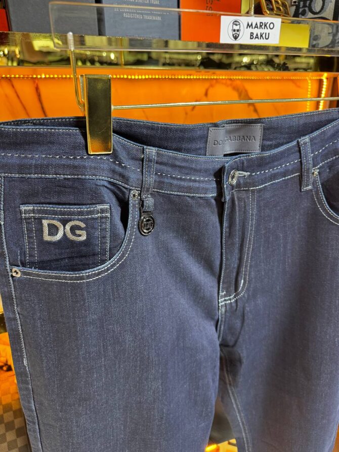 Jeans - Image 2