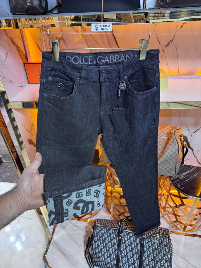 Jeans - Image 2