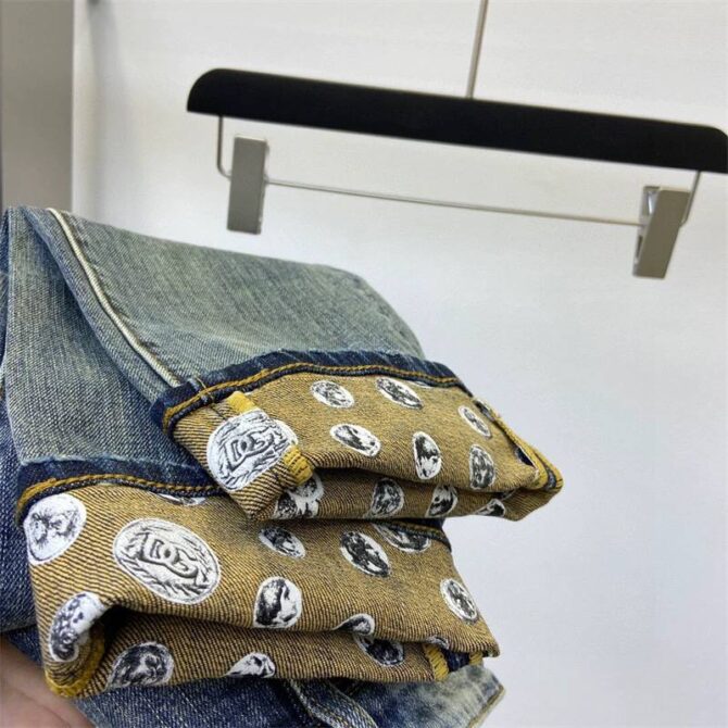 Jeans - Image 4