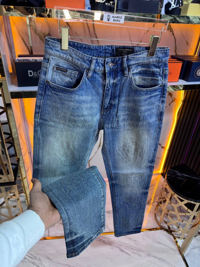 Jeans - Image 2