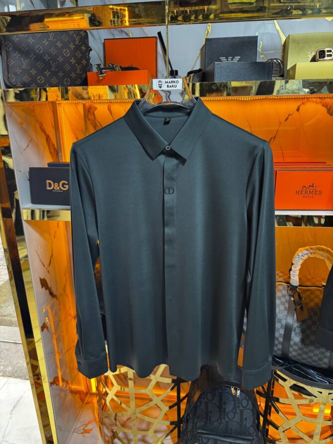 T-Shirt - Image 4