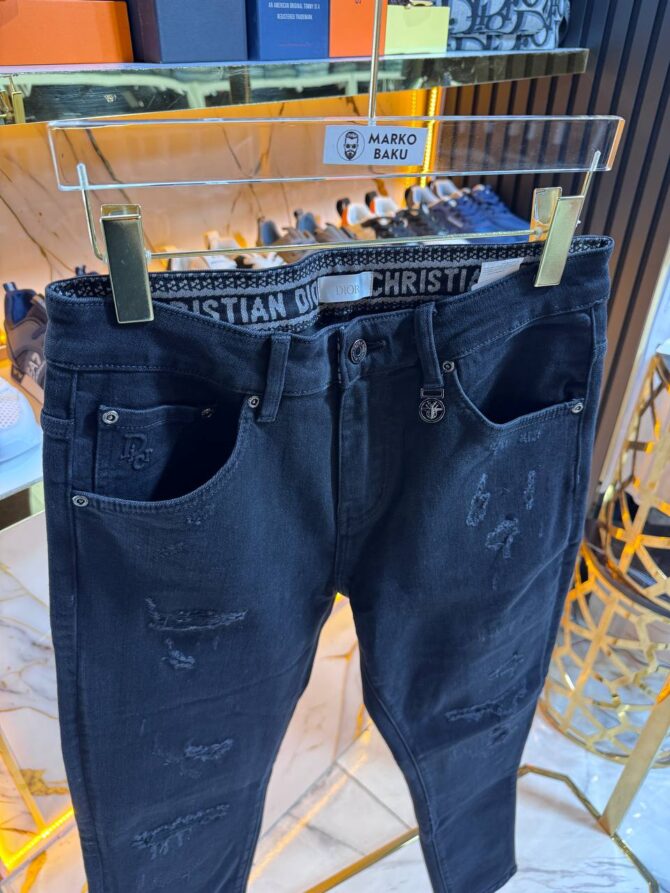 Jeans - Image 2