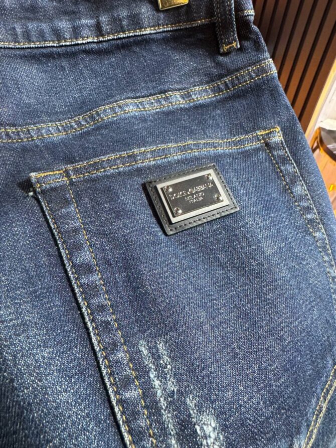 Jeans - Image 2