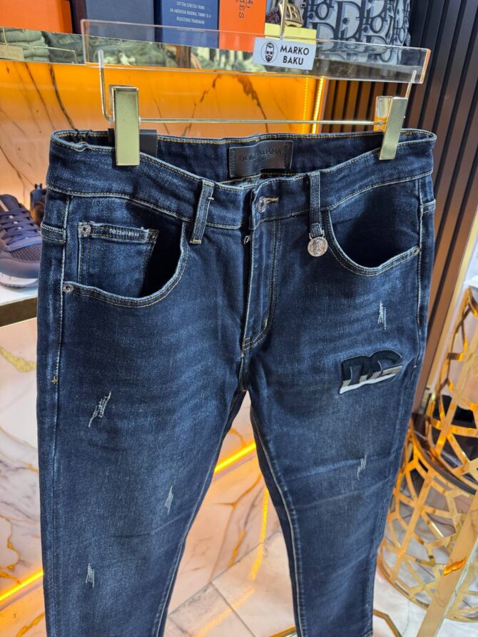 Jeans - Image 2