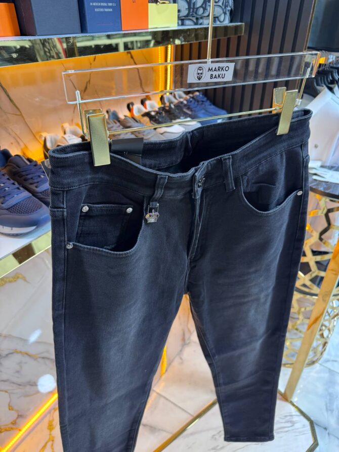 Jeans - Image 2