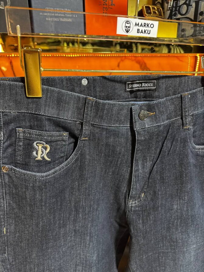 Jeans - Image 2