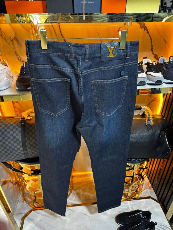 Jeans - Image 4
