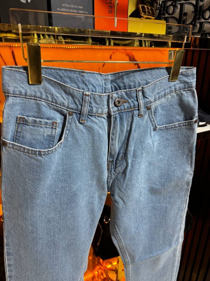 Jeans - Image 2