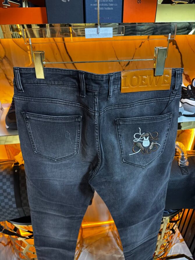 Jeans - Image 3