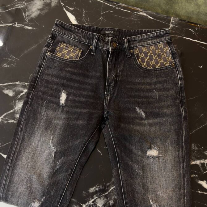 Jeans - Image 2