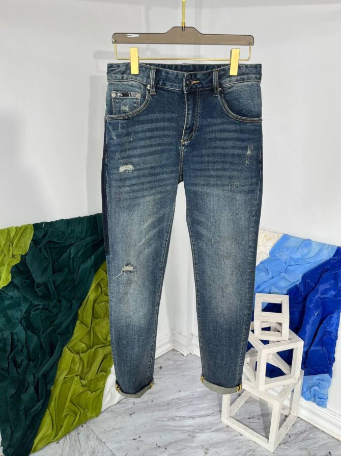 Jeans - Image 2