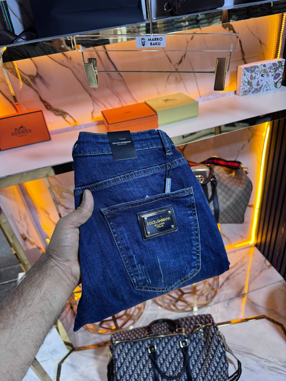 Jeans - Image 2