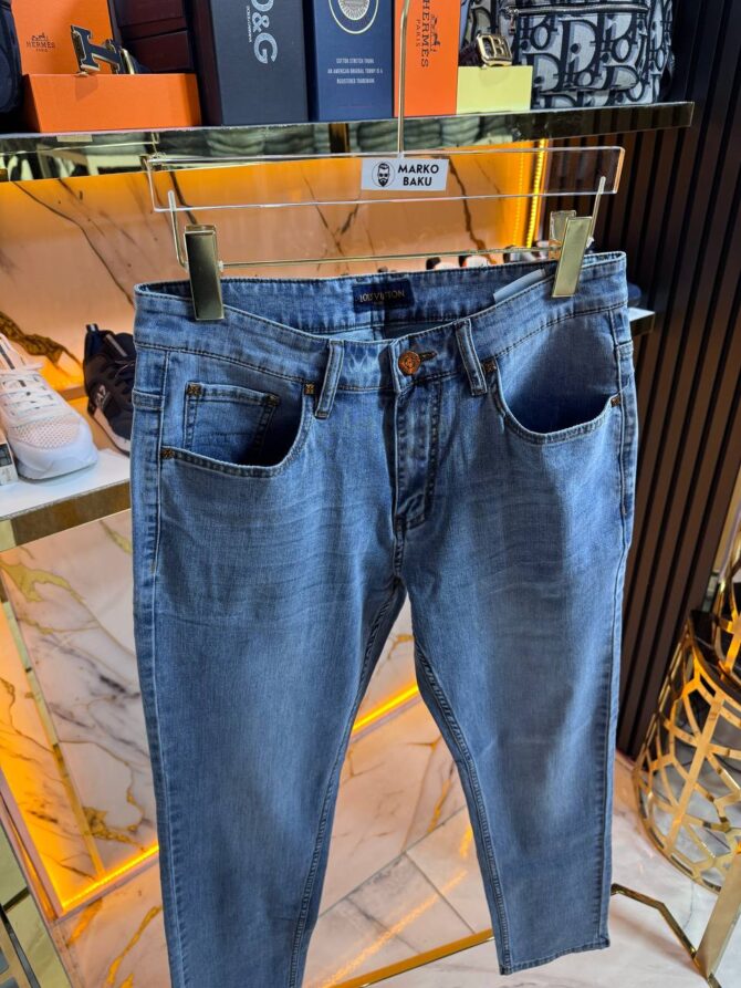 Jeans - Image 2