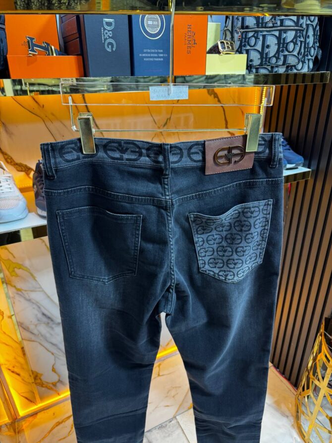 Jeans - Image 3