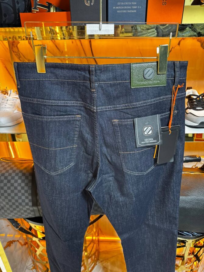 Jeans - Image 3