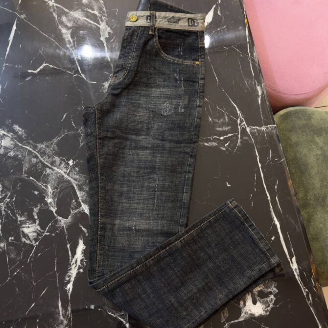 Jeans - Image 3