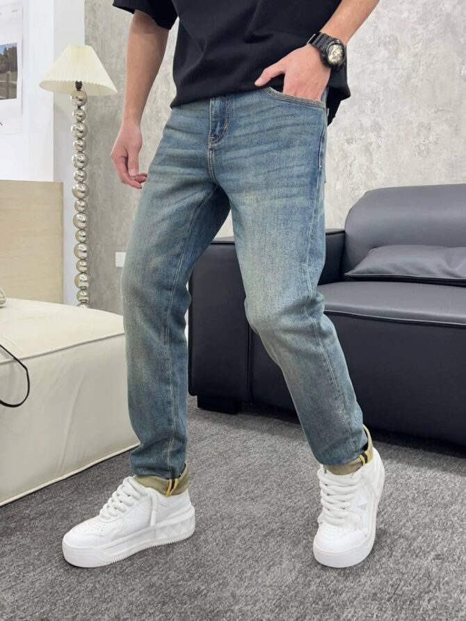 Jeans - Image 4