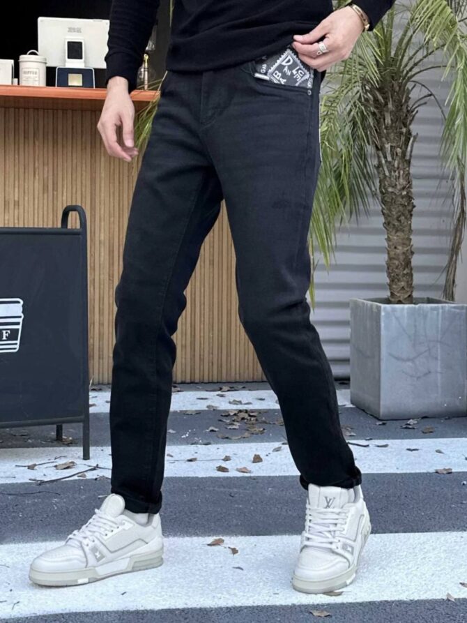 Jeans - Image 4