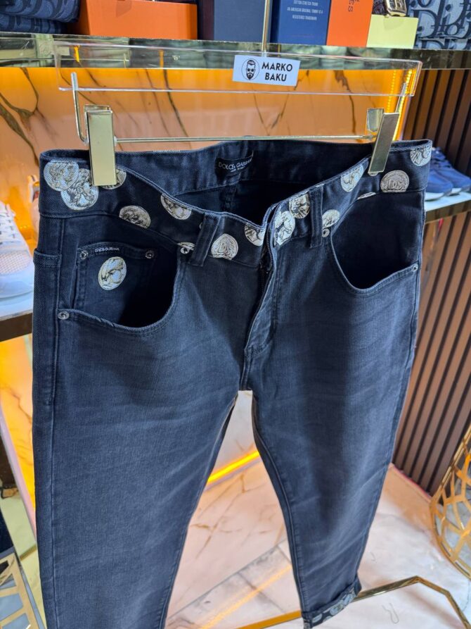 Jeans - Image 2