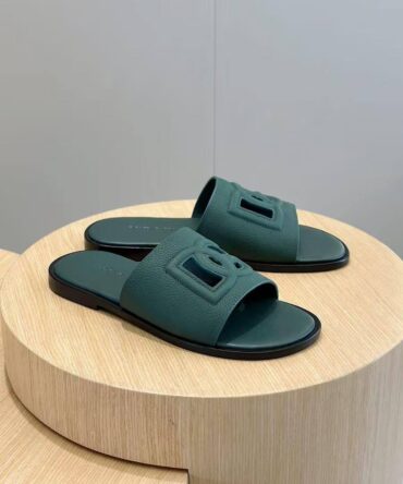 Slipper
