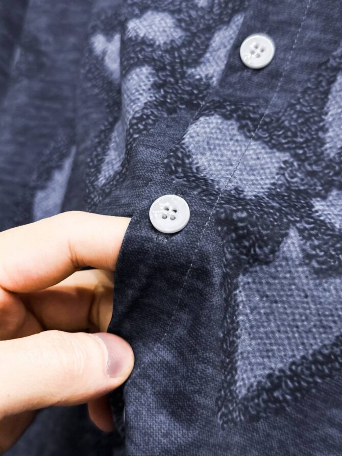 Suit - Image 7