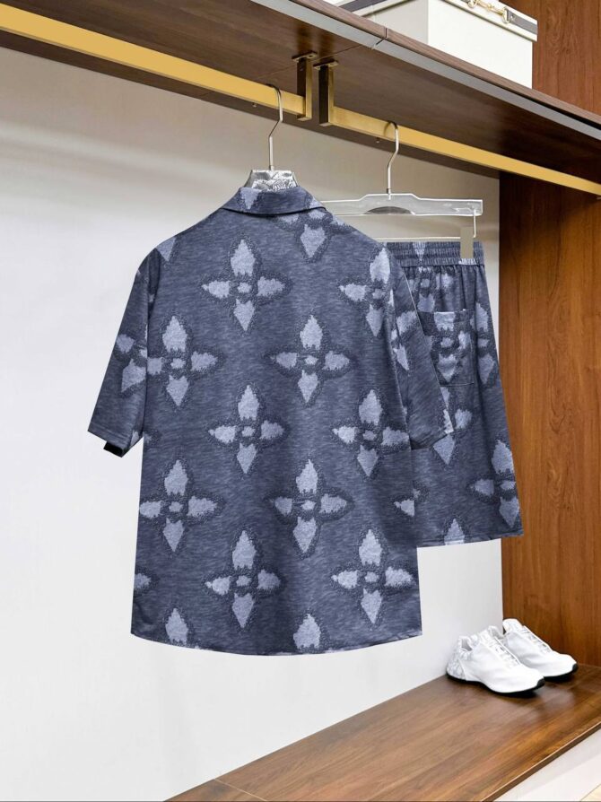 Suit - Image 2